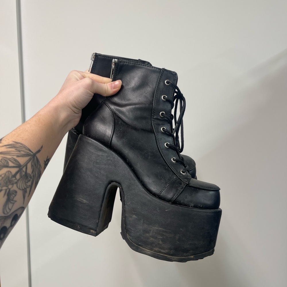 Demonia Camel Platforms